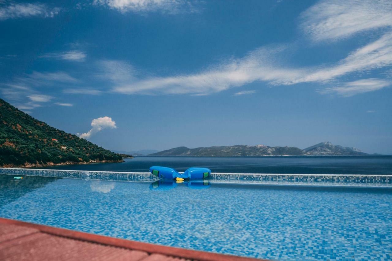 Villa Elia Pteleós Exteriör bild