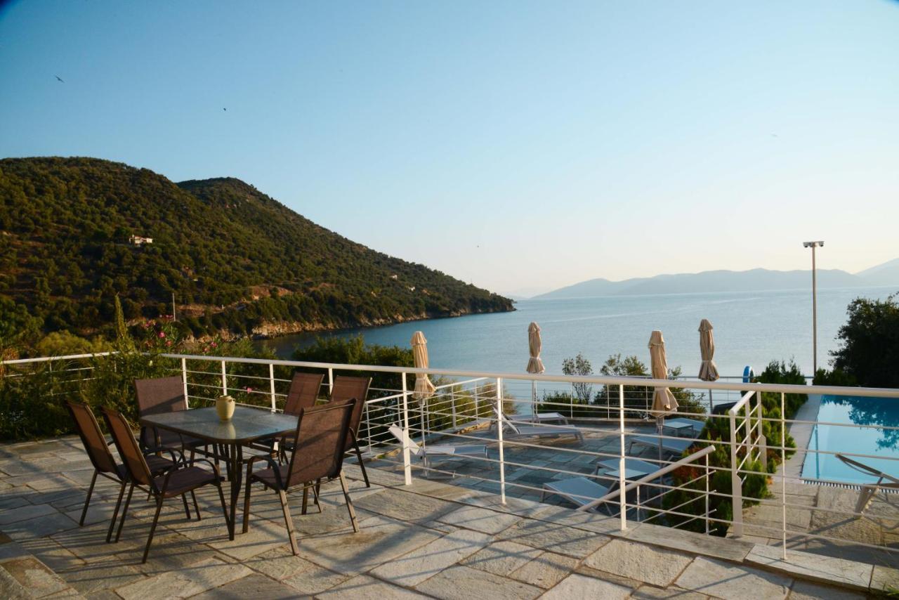 Villa Elia Pteleós Exteriör bild