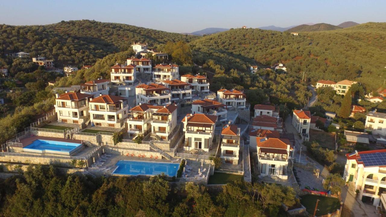 Villa Elia Pteleós Exteriör bild